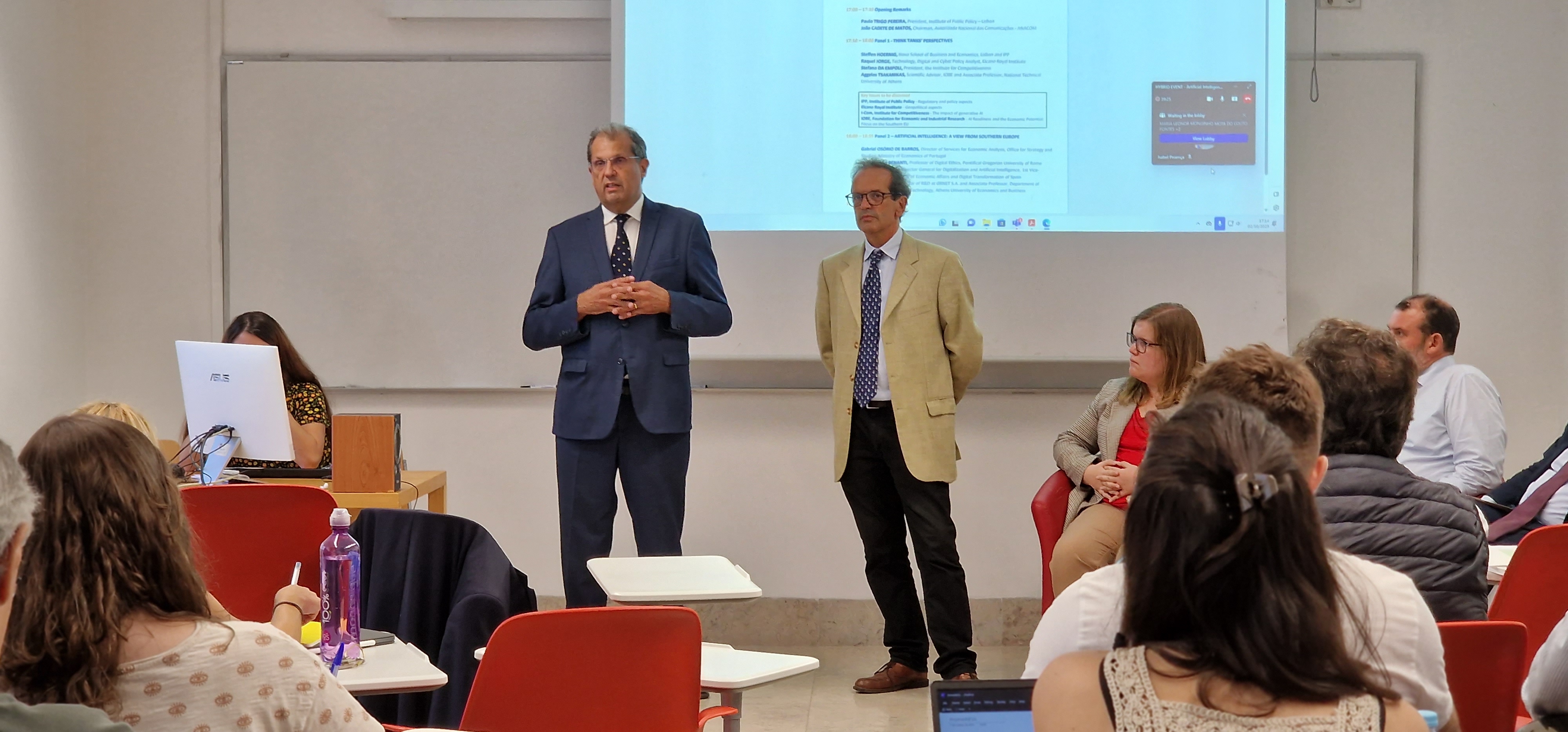 Moment from the opening session of the seminar with João Cadete de Matos, Chairman of ANACOM (left) and Paulo Trigo Pereira, Chairman of the Institute for Public Policy (right)