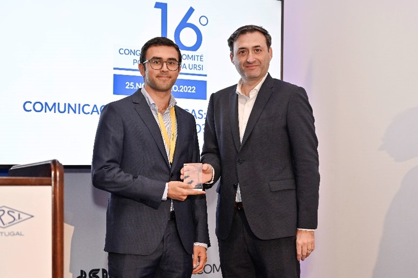 João Serra (1.º prémio do Best Student Paper Award) e o Vice-Presidente da ANACOM, João Miguel Coelho